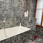 Apartamento Luxueux 3 *