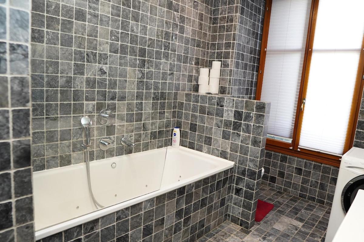 Apartamento Luxueux 3 *